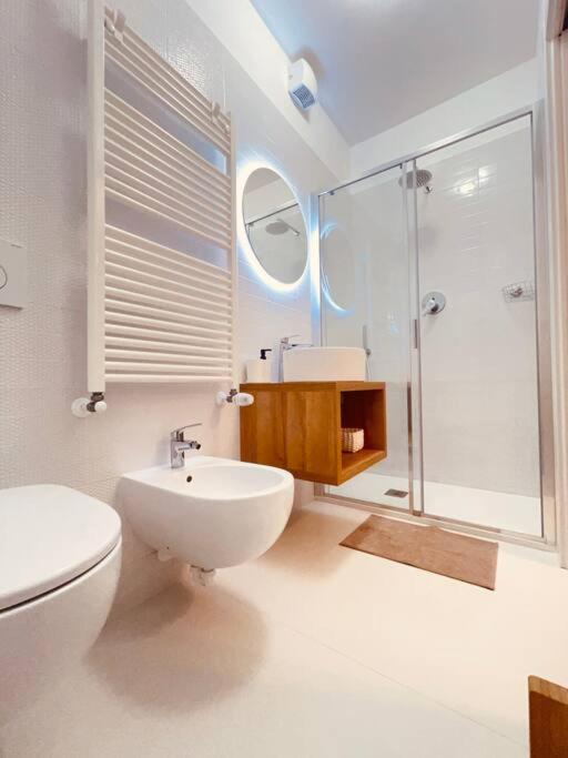 Homeby, Mascarella Patio Apartment โบโลญญา ภายนอก รูปภาพ