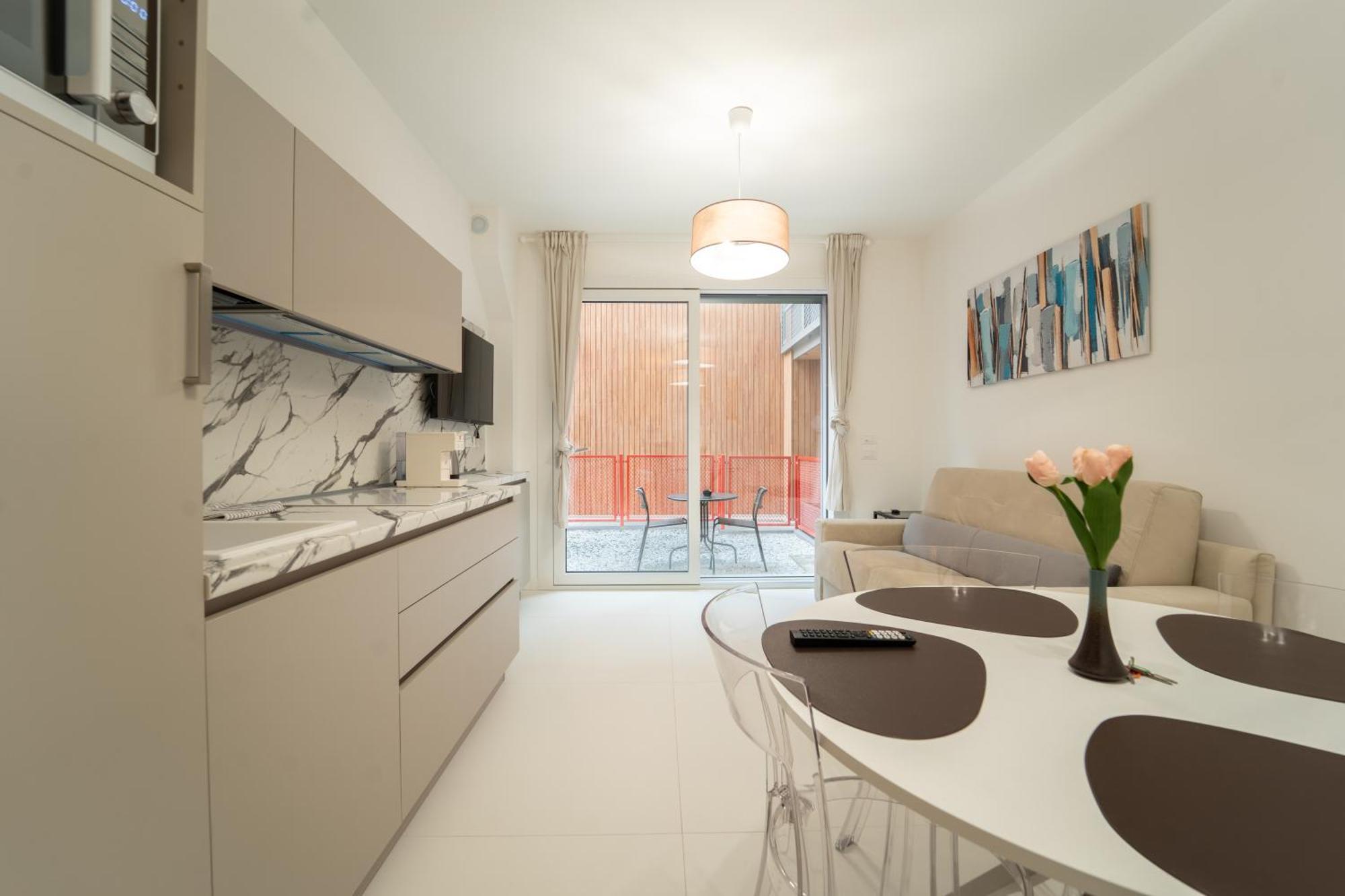 Homeby, Mascarella Patio Apartment โบโลญญา ภายนอก รูปภาพ