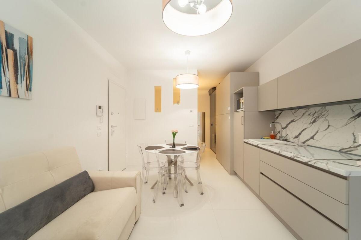 Homeby, Mascarella Patio Apartment โบโลญญา ภายนอก รูปภาพ