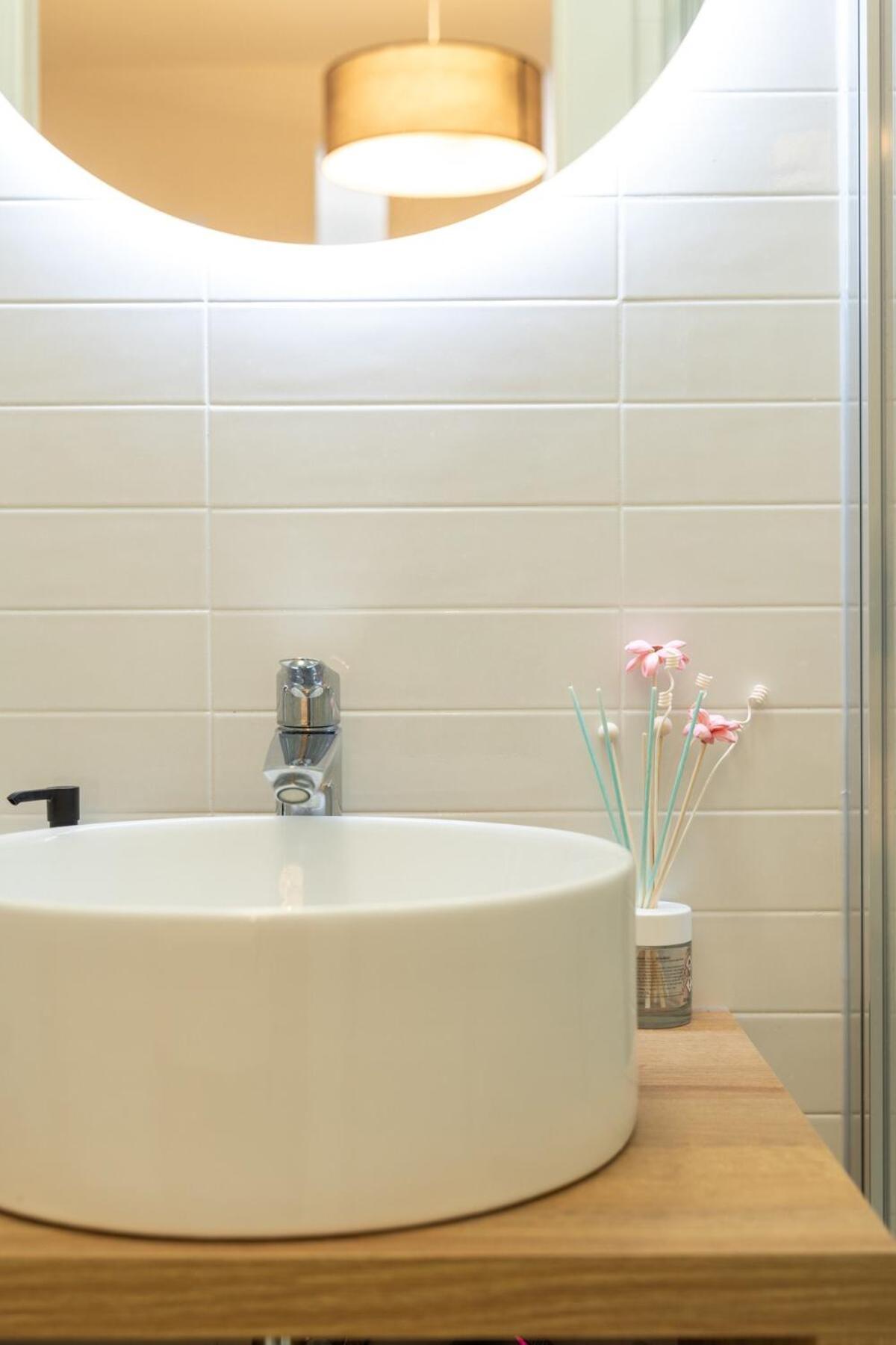 Homeby, Mascarella Patio Apartment โบโลญญา ภายนอก รูปภาพ