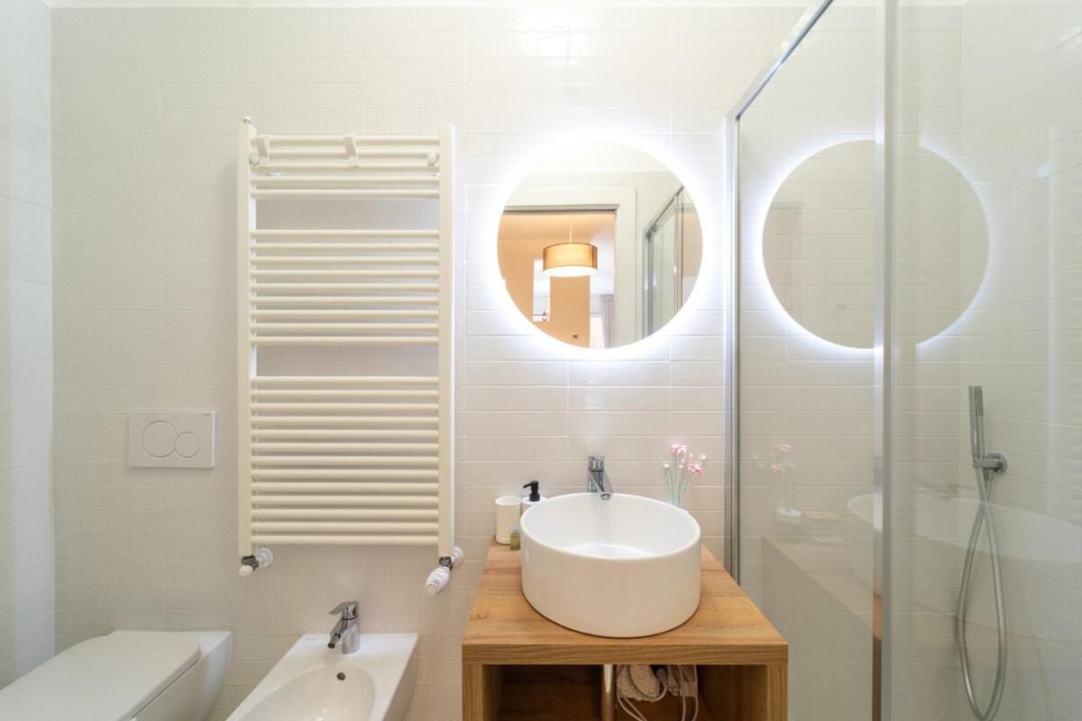 Homeby, Mascarella Patio Apartment โบโลญญา ภายนอก รูปภาพ