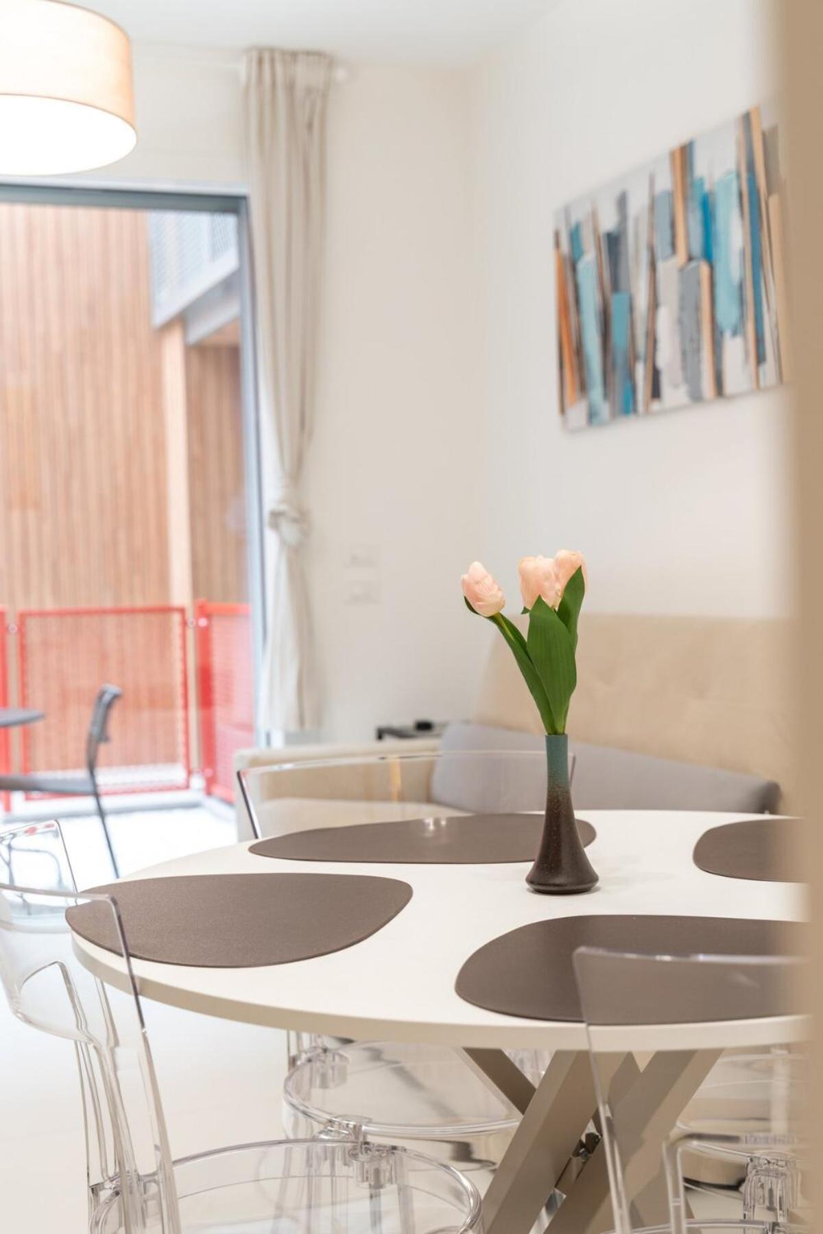 Homeby, Mascarella Patio Apartment โบโลญญา ภายนอก รูปภาพ