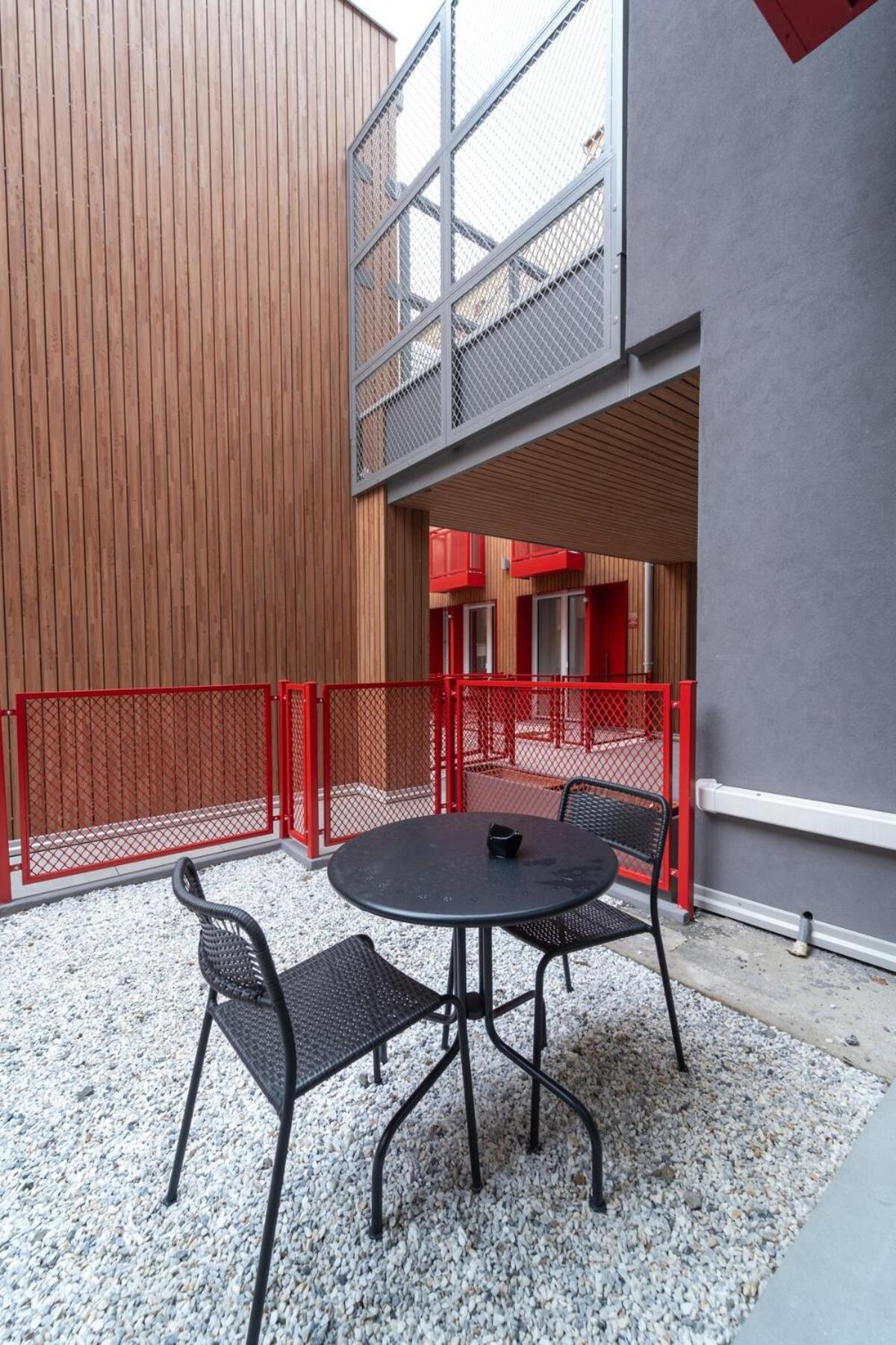 Homeby, Mascarella Patio Apartment โบโลญญา ภายนอก รูปภาพ